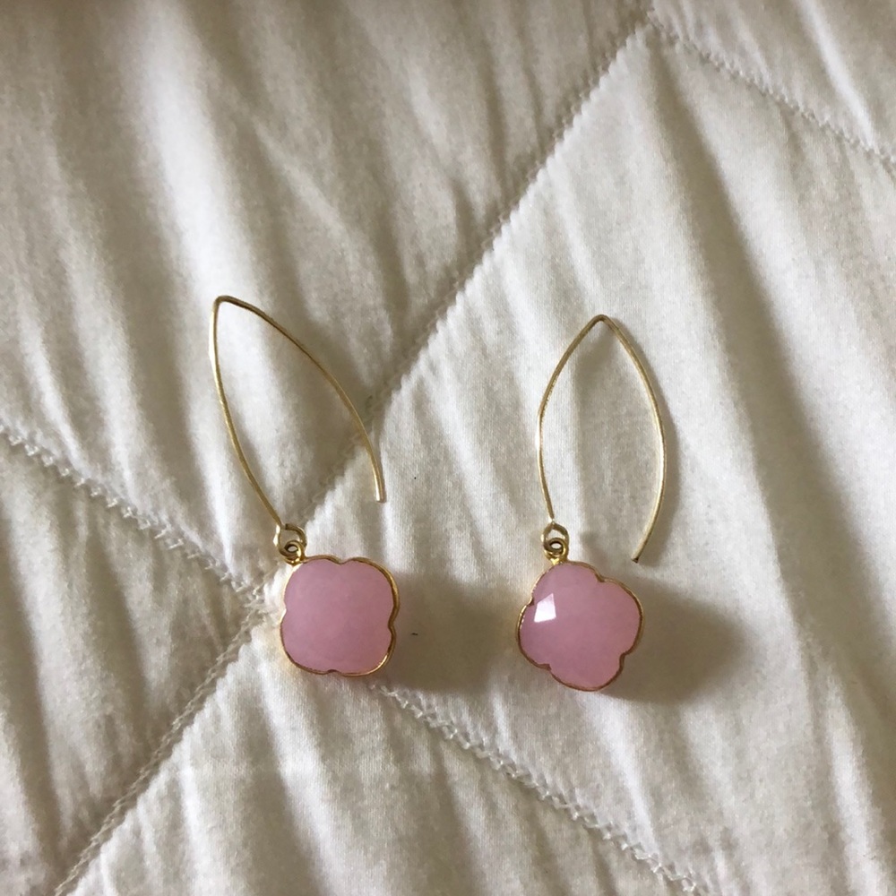 Earrings// never been worn!!